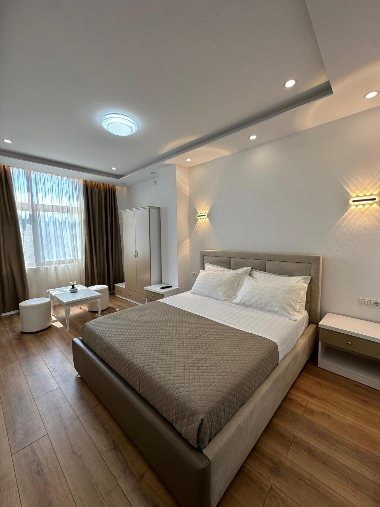 Hotel Arberia Tirana Zewnętrze zdjęcie