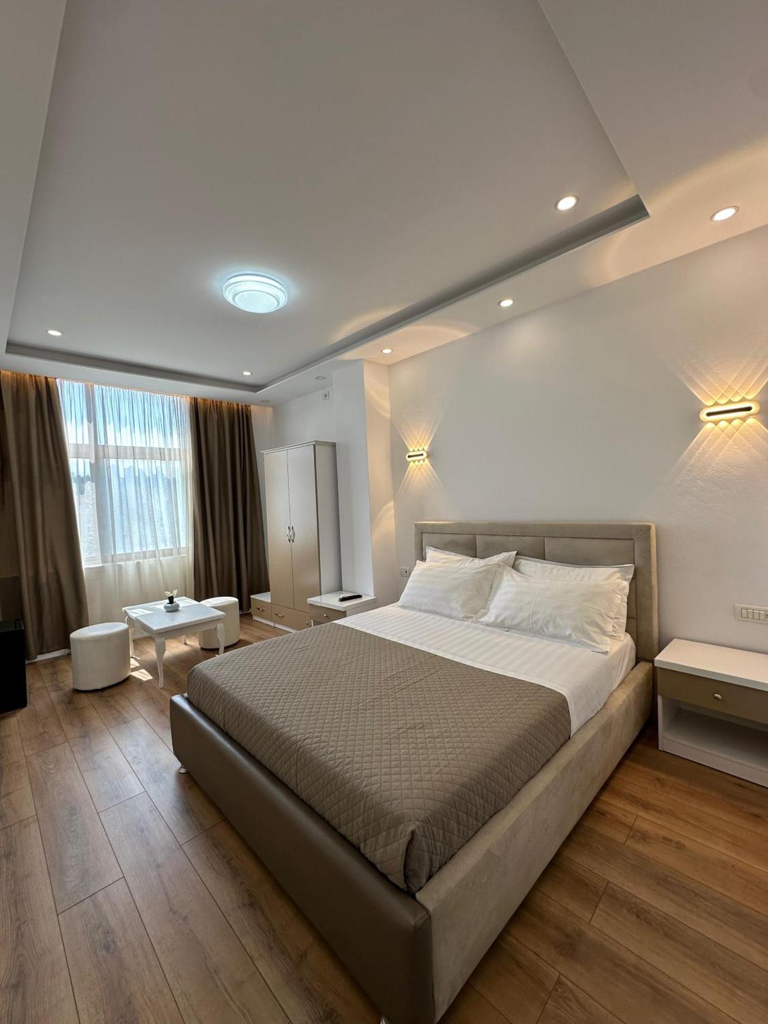 Hotel Arberia Tirana Zewnętrze zdjęcie