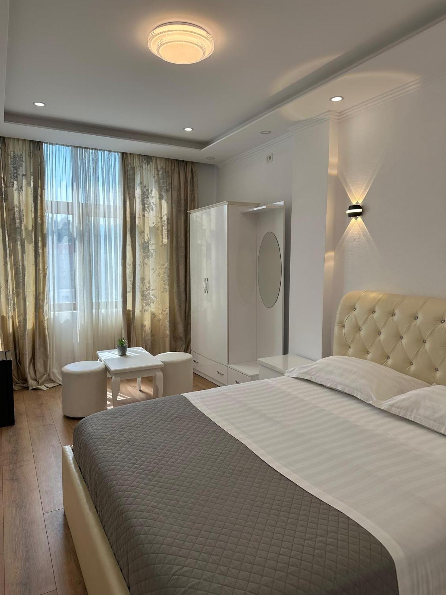 Hotel Arberia Tirana Zewnętrze zdjęcie