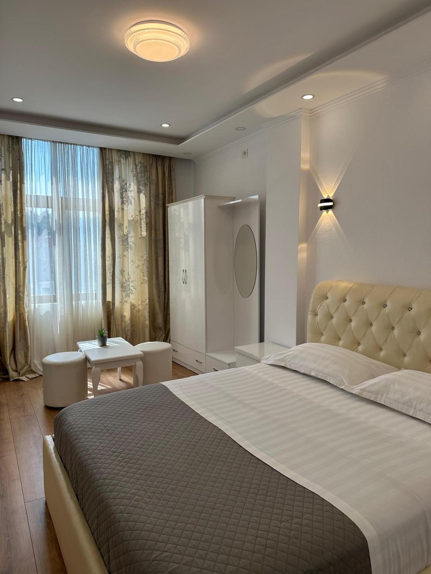 Hotel Arberia Tirana Zewnętrze zdjęcie