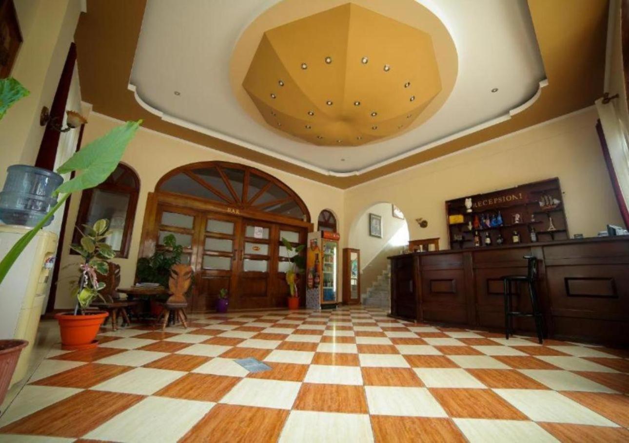 Hotel Arberia Tirana Zewnętrze zdjęcie