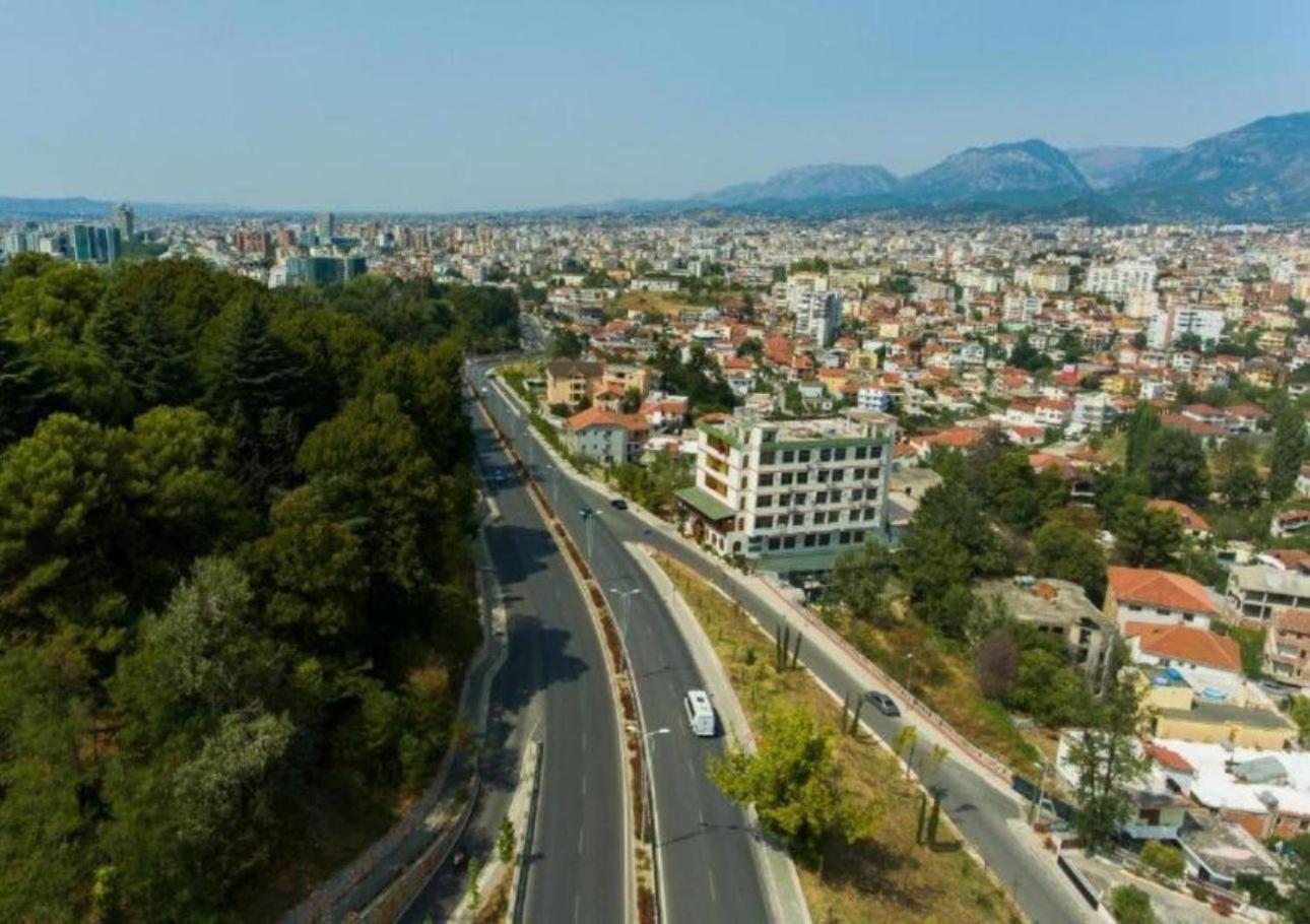 Hotel Arberia Tirana Zewnętrze zdjęcie