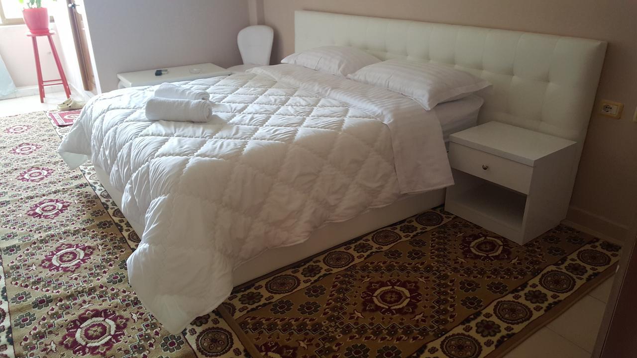 Hotel Arberia Tirana Zewnętrze zdjęcie