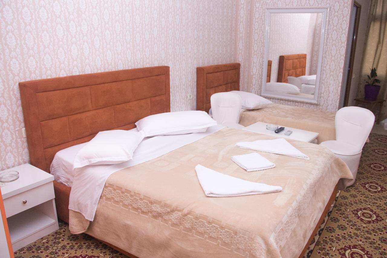 Hotel Arberia Tirana Zewnętrze zdjęcie